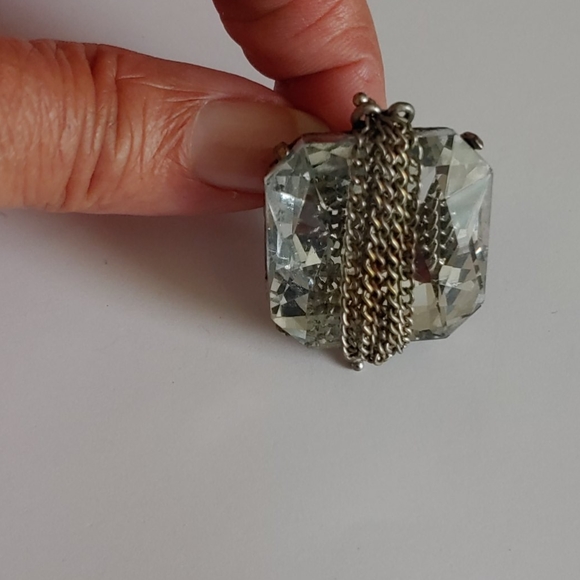 Ring - Picture 5 of 6